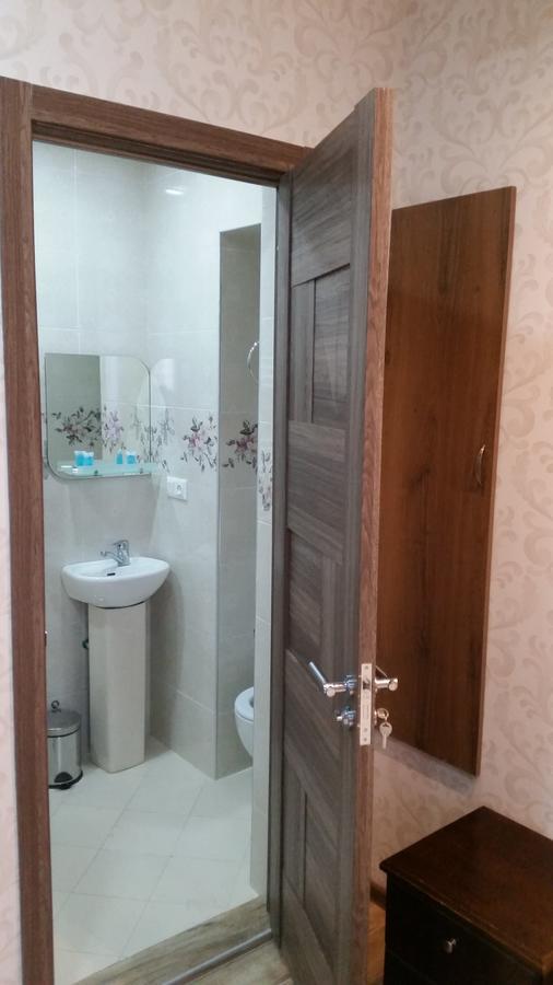 на акхалубани, 2 *